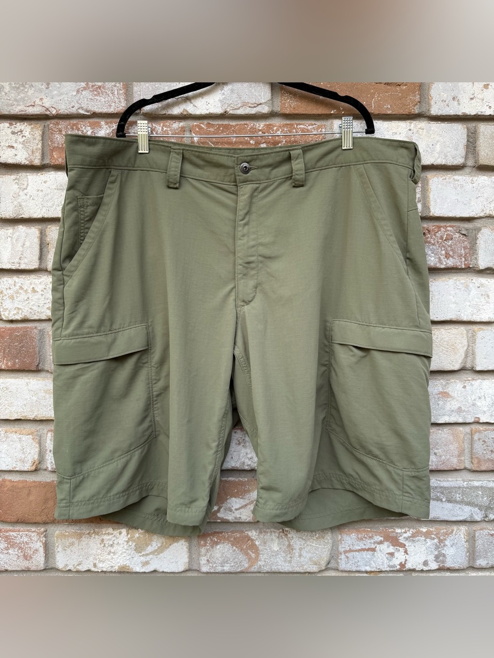 Duluth Trading Olive Green Cargo Shorts
